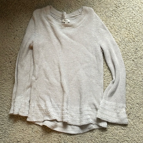 Tan sweater - Picture 1 of 2